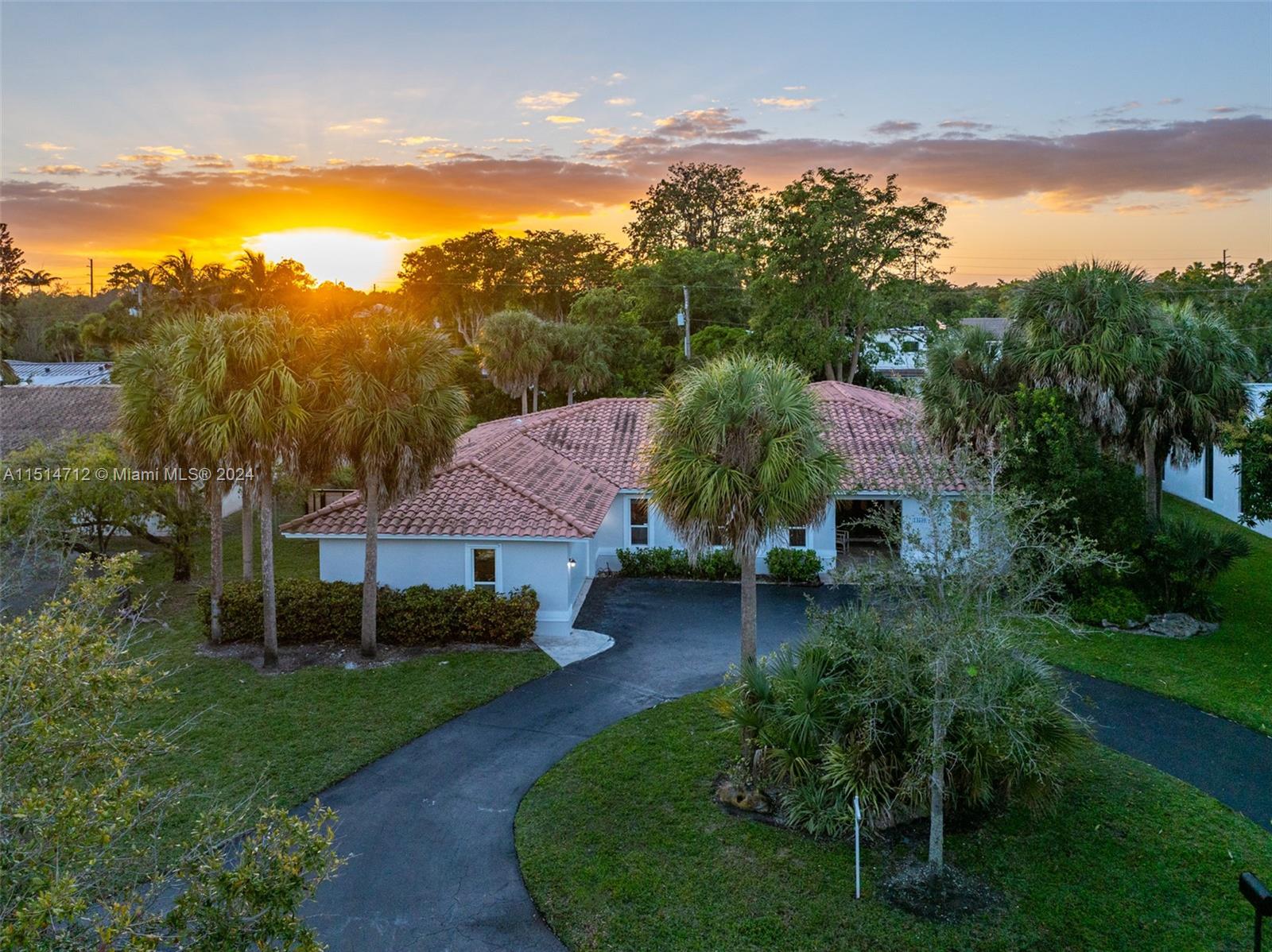 Rare gem available in the coveted guard gated S. Gables Kings Bay community. This warm and inviting home offers 5 bedrooms, 4.5 baths plus large office/den.Its features include formal living and dining rooms, fabulous eat-in kitchen, and family room overlooking a gorgeous pool and covered outdoor entertainment area. The home boasts 2 primary bedrooms, ensuite bathrooms with large walk in closets.The 5th bedroom has a separate entrance, perfect for guest/service quarters. This exceptional property sits on a generous 15,200 SF lot with children’s playground set and a 2 car garage with AC. Enjoy the FL lifestyle in a community that offers a resident-only park and access to Deering Bay marina with communal boat slips. Close proximity to nationally ranked schools, fine shopping and dining.