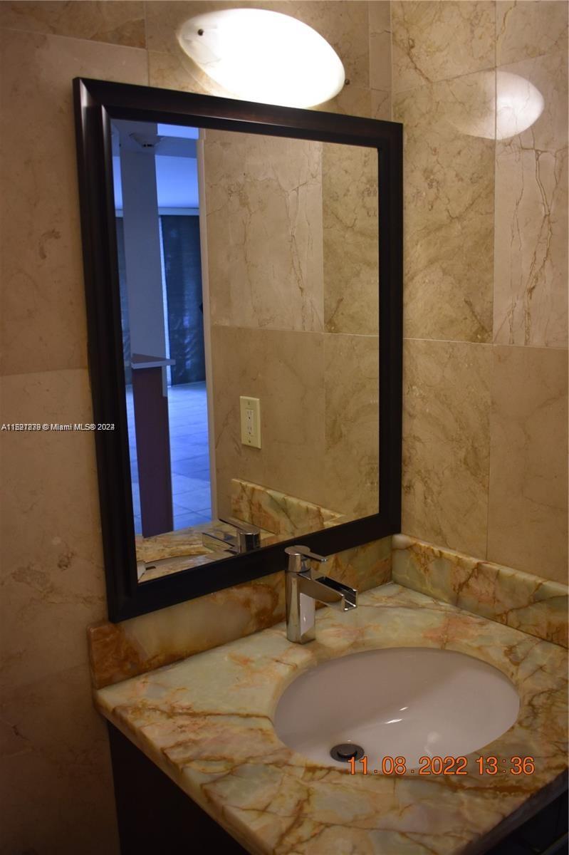 100 Bayview Dr, Sunny Isles Beach, FL, 33160 United States, 1 Bedroom Bedrooms, ,1 BathroomBathrooms,Residential,For Sale,Bayview Dr,A11521879