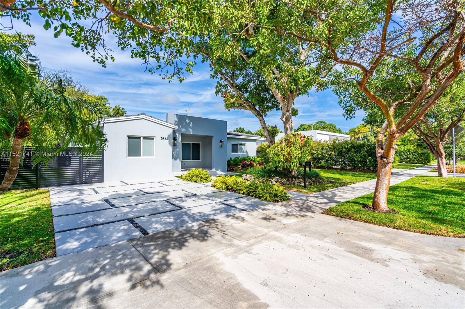 5745 39th St, Miami, FL, 33155 United States, 4 Bedrooms Bedrooms, ,3 BathroomsBathrooms,Residential,For Sale,39th St,A11521741