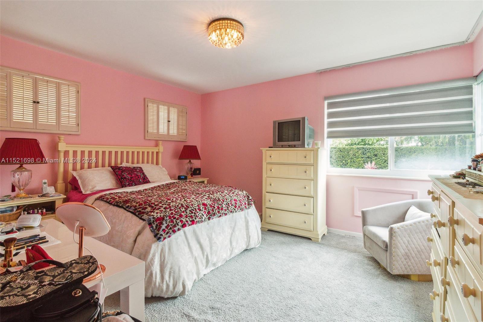 5361 N Bay Rd, Miami Beach, Florida 33140, 3 Bedrooms Bedrooms, ,2 BathroomsBathrooms,Residential,For Sale,5361 N Bay Rd,A11521698