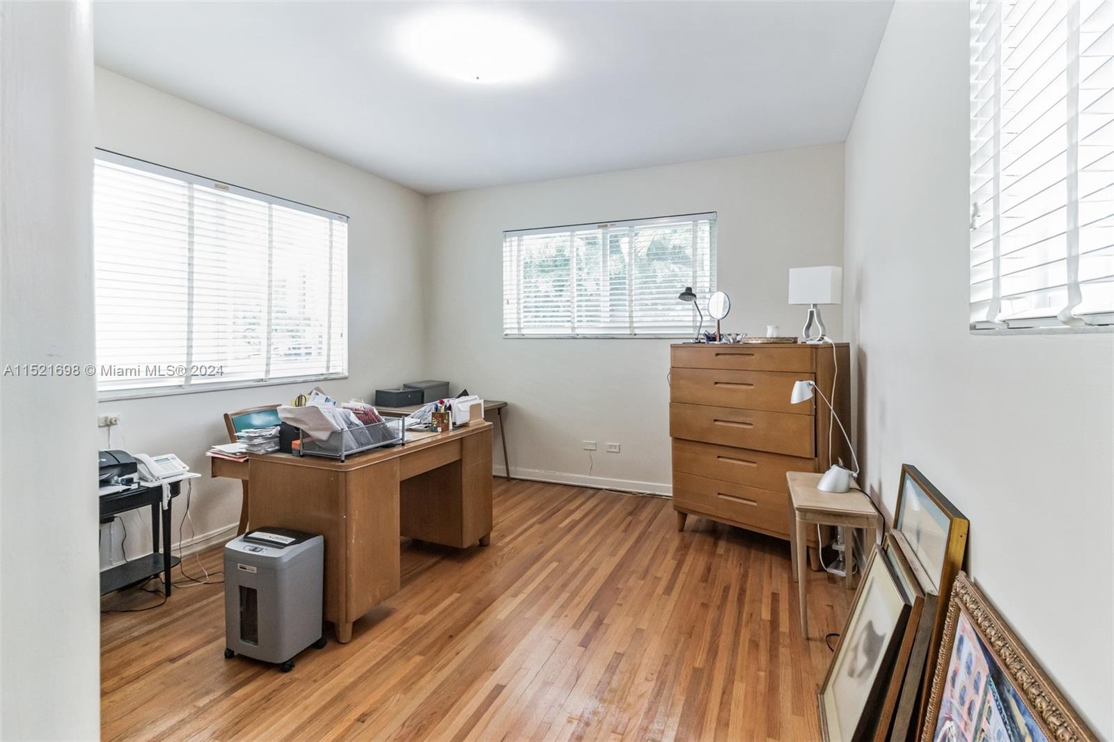 5361 N Bay Rd, Miami Beach, Florida 33140, 3 Bedrooms Bedrooms, ,2 BathroomsBathrooms,Residential,For Sale,5361 N Bay Rd,A11521698