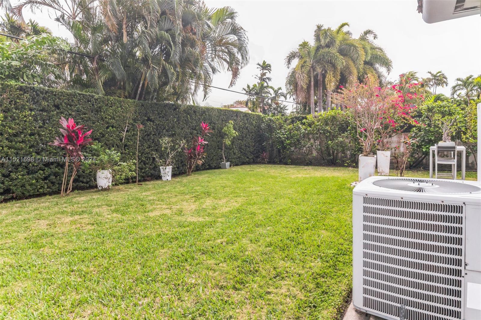 5361 N Bay Rd, Miami Beach, Florida 33140, 3 Bedrooms Bedrooms, ,2 BathroomsBathrooms,Residential,For Sale,5361 N Bay Rd,A11521698