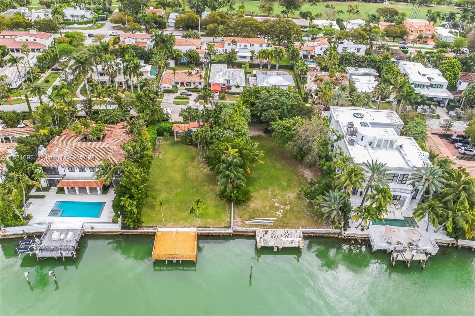 5361 N Bay Rd, Miami Beach, Florida 33140, 3 Bedrooms Bedrooms, ,2 BathroomsBathrooms,Residential,For Sale,5361 N Bay Rd,A11521698