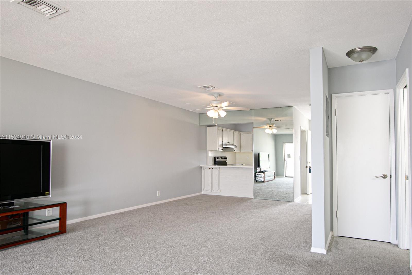 2311 36th St, Deerfield Beach, FL, 33064 United States, 2 Bedrooms Bedrooms, ,2 BathroomsBathrooms,Residential,For Sale,36th St,A11521910