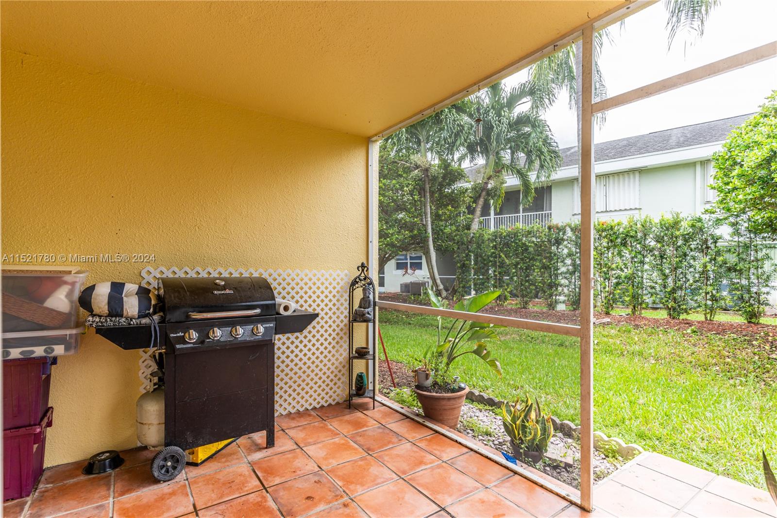 2505 19th Pl, Homestead, FL, 33035 United States, 2 Bedrooms Bedrooms, ,2 BathroomsBathrooms,Residential,For Sale,19th Pl,A11521780