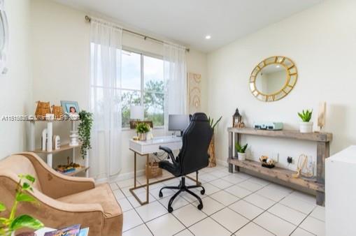 17610 NW 73rd Ave 206-5, Hialeah, Florida 33015, 2 Bedrooms Bedrooms, ,2 BathroomsBathrooms,Residential,For Sale,17610 NW 73rd Ave 206-5,A11515636