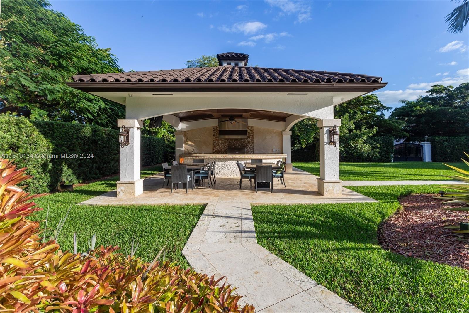 7701 Old Cutler Rd, Coral Gables, FL, 33143 United States, 7 Bedrooms Bedrooms, ,8 BathroomsBathrooms,Residential,For Sale,Old Cutler Rd,A11519134