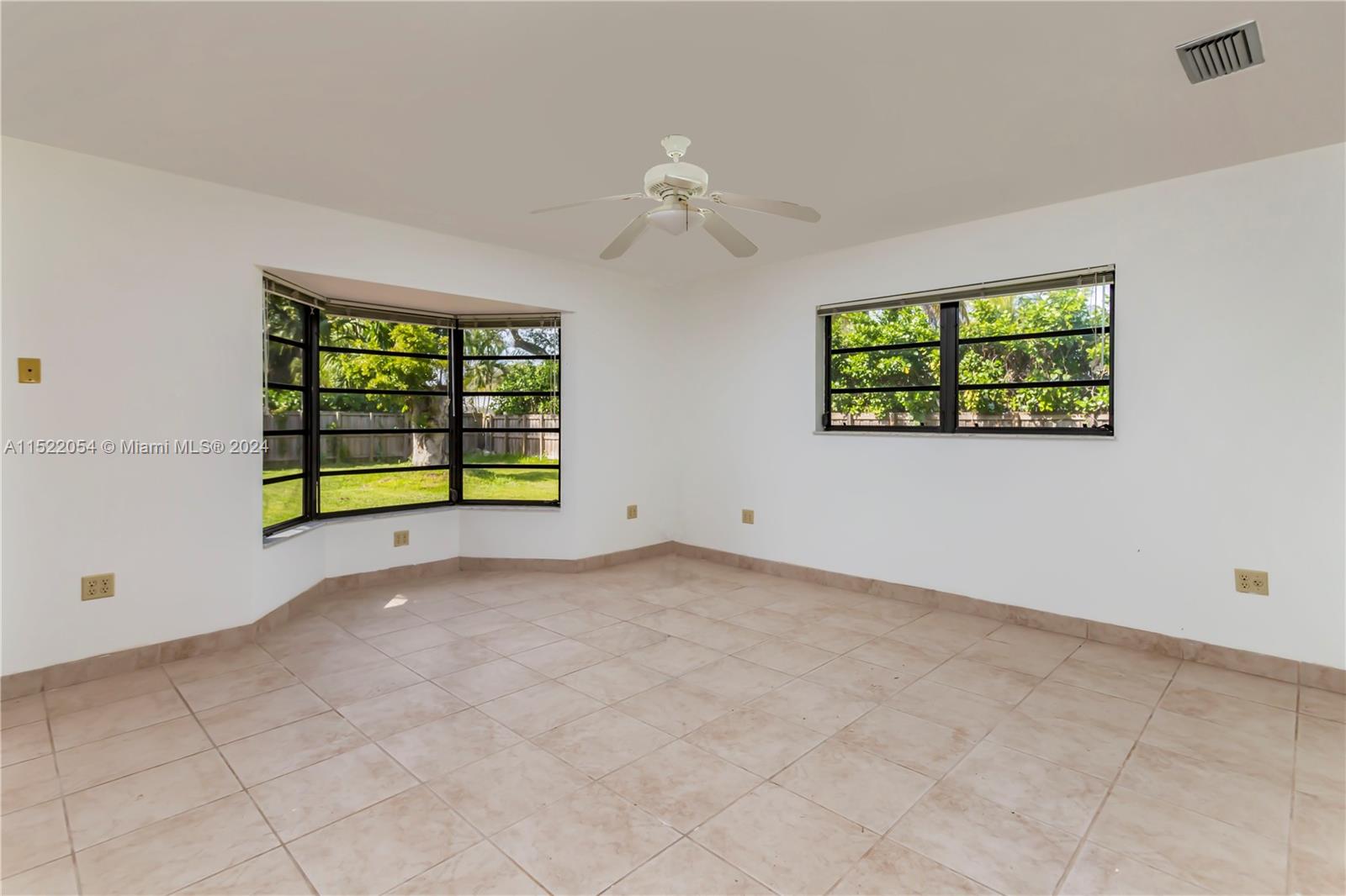 7445 164th St, Palmetto Bay, FL, 33157 United States, 4 Bedrooms Bedrooms, ,3 BathroomsBathrooms,Residential,For Sale,164th St,A11522054