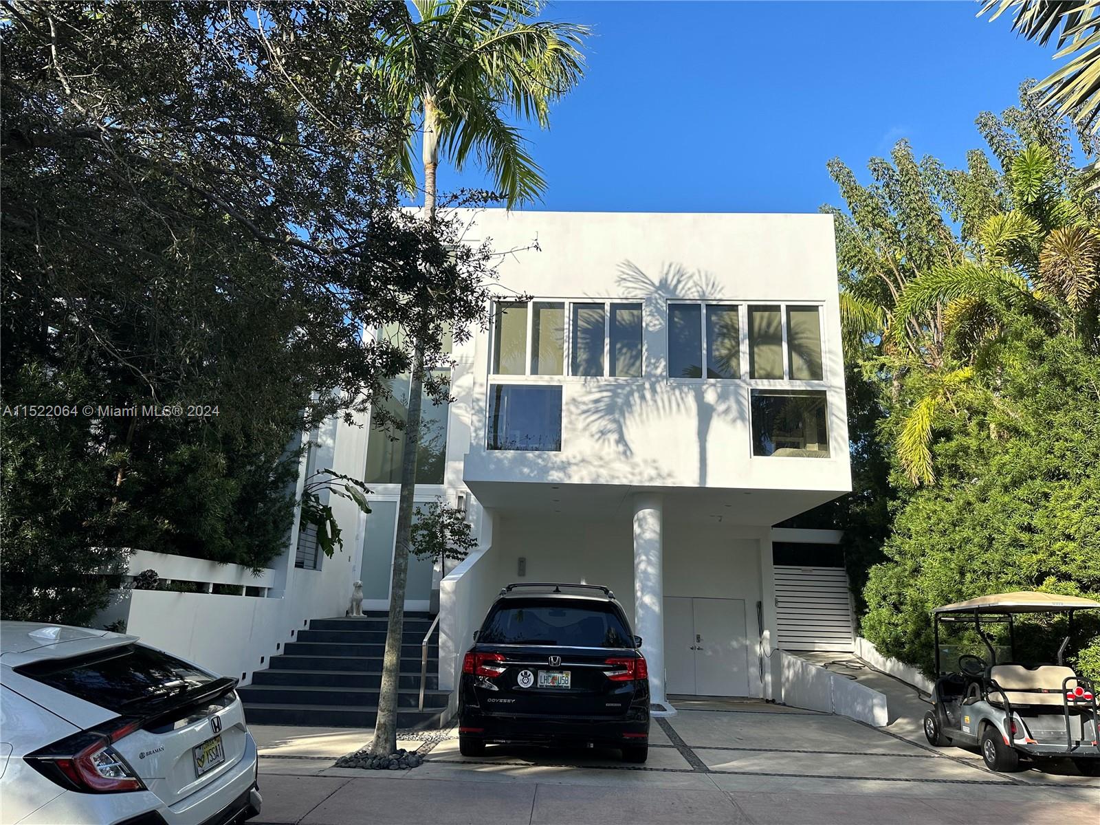 736 Woodcrest Rd, Key Biscayne, FL, 33149 United States, 4 Bedrooms Bedrooms, ,4 BathroomsBathrooms,Residential,For Sale,Woodcrest Rd,A11522064