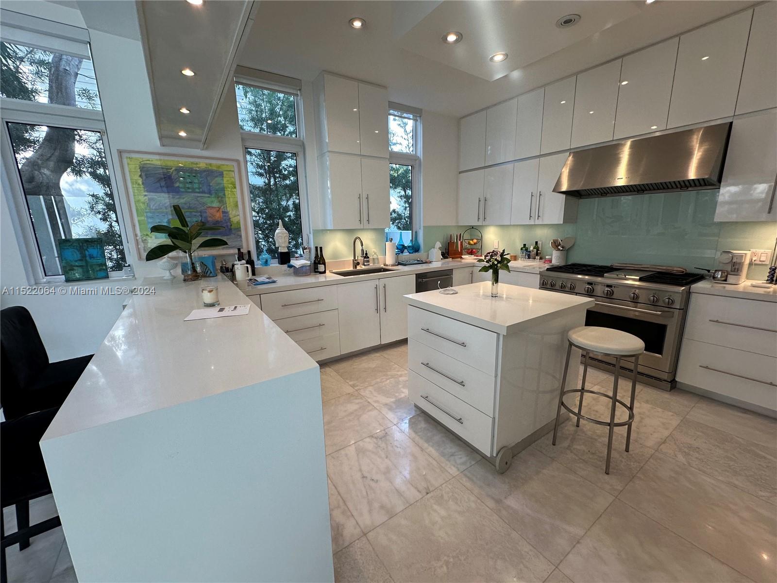 736 Woodcrest Rd, Key Biscayne, FL, 33149 United States, 4 Bedrooms Bedrooms, ,4 BathroomsBathrooms,Residential,For Sale,Woodcrest Rd,A11522064