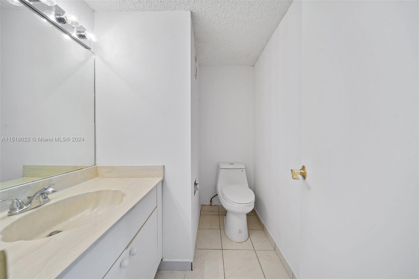 6545 Indian Creek Dr 505, Miami Beach, Florida 33141, 1 Bedroom Bedrooms, ,1 BathroomBathrooms,Residential,For Sale,6545 Indian Creek Dr 505,A11518022