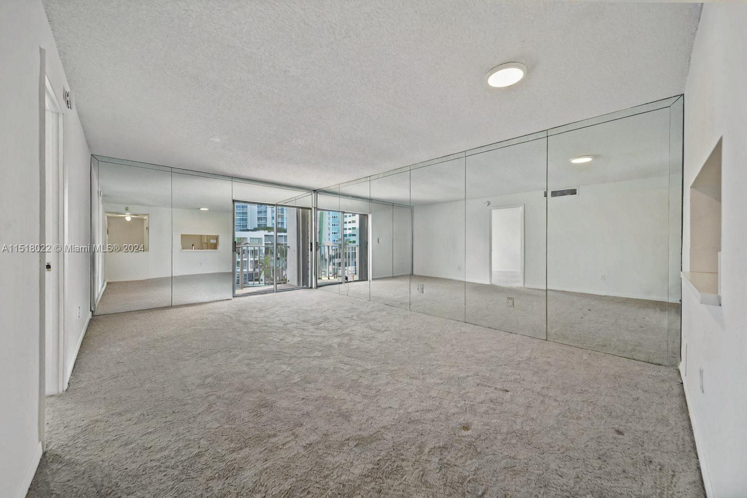 6545 Indian Creek Dr 505, Miami Beach, Florida 33141, 1 Bedroom Bedrooms, ,1 BathroomBathrooms,Residential,For Sale,6545 Indian Creek Dr 505,A11518022