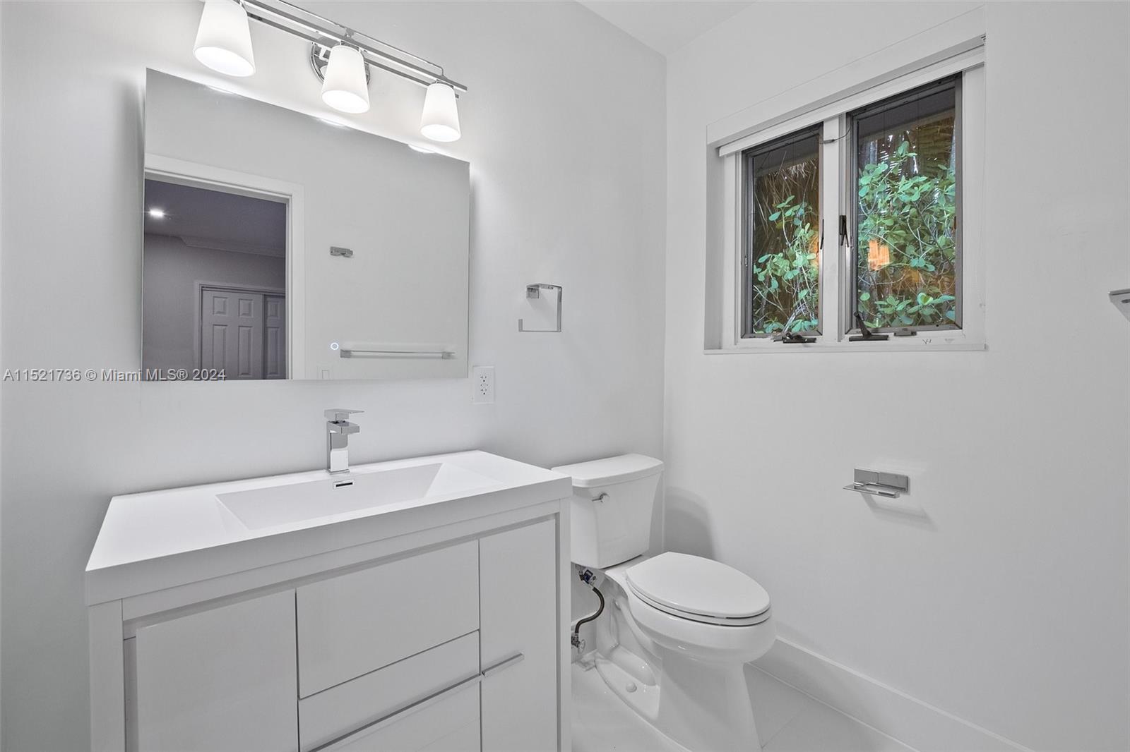 247 Bal Bay Dr, Bal Harbour, FL, 33154 United States, 4 Bedrooms Bedrooms, ,4 BathroomsBathrooms,Residential,For Sale,Bal Bay Dr,A11521736