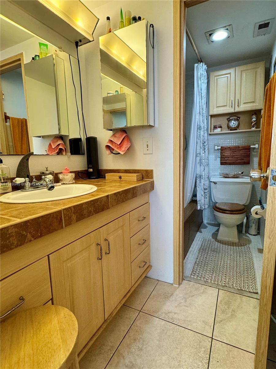 3660 166th St, North Miami Beach, FL, 33160 United States, 1 Bedroom Bedrooms, ,1 BathroomBathrooms,Residential,For Sale,166th St,A11519940