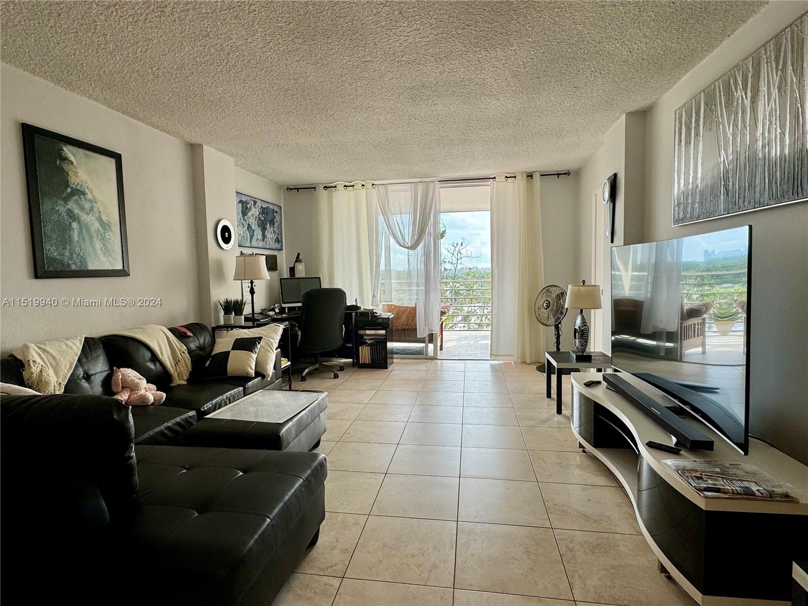 3660 166th St, North Miami Beach, FL, 33160 United States, 1 Bedroom Bedrooms, ,1 BathroomBathrooms,Residential,For Sale,166th St,A11519940