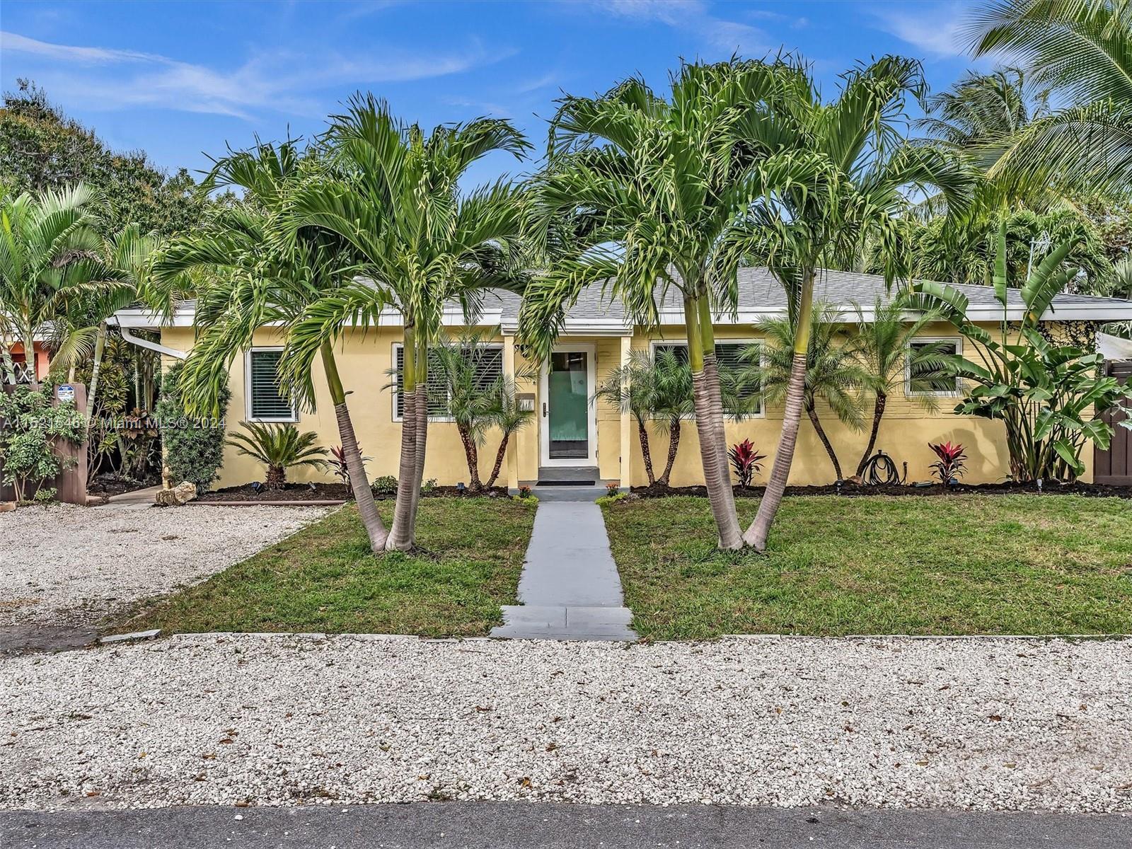 813 NE 17th St, Fort Lauderdale, FL 33305, 4 Bedrooms Bedrooms, ,2 BathroomsBathrooms,Residential,For Sale,17th St,A11521546