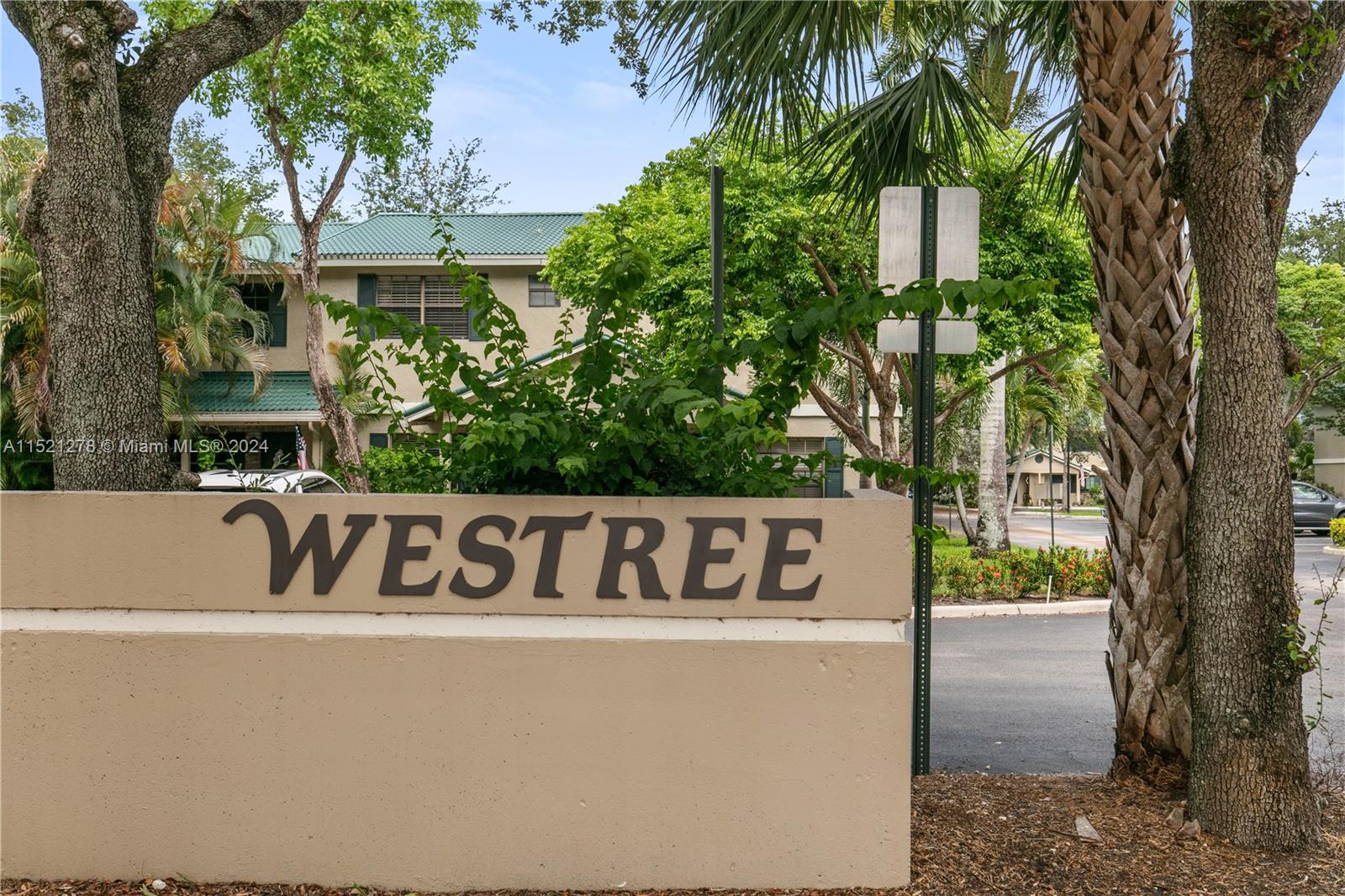 502 Westree Ln, Plantation, FL, 33324 United States, 2 Bedrooms Bedrooms, ,2 BathroomsBathrooms,Residential,For Sale,Westree Ln,A11521278