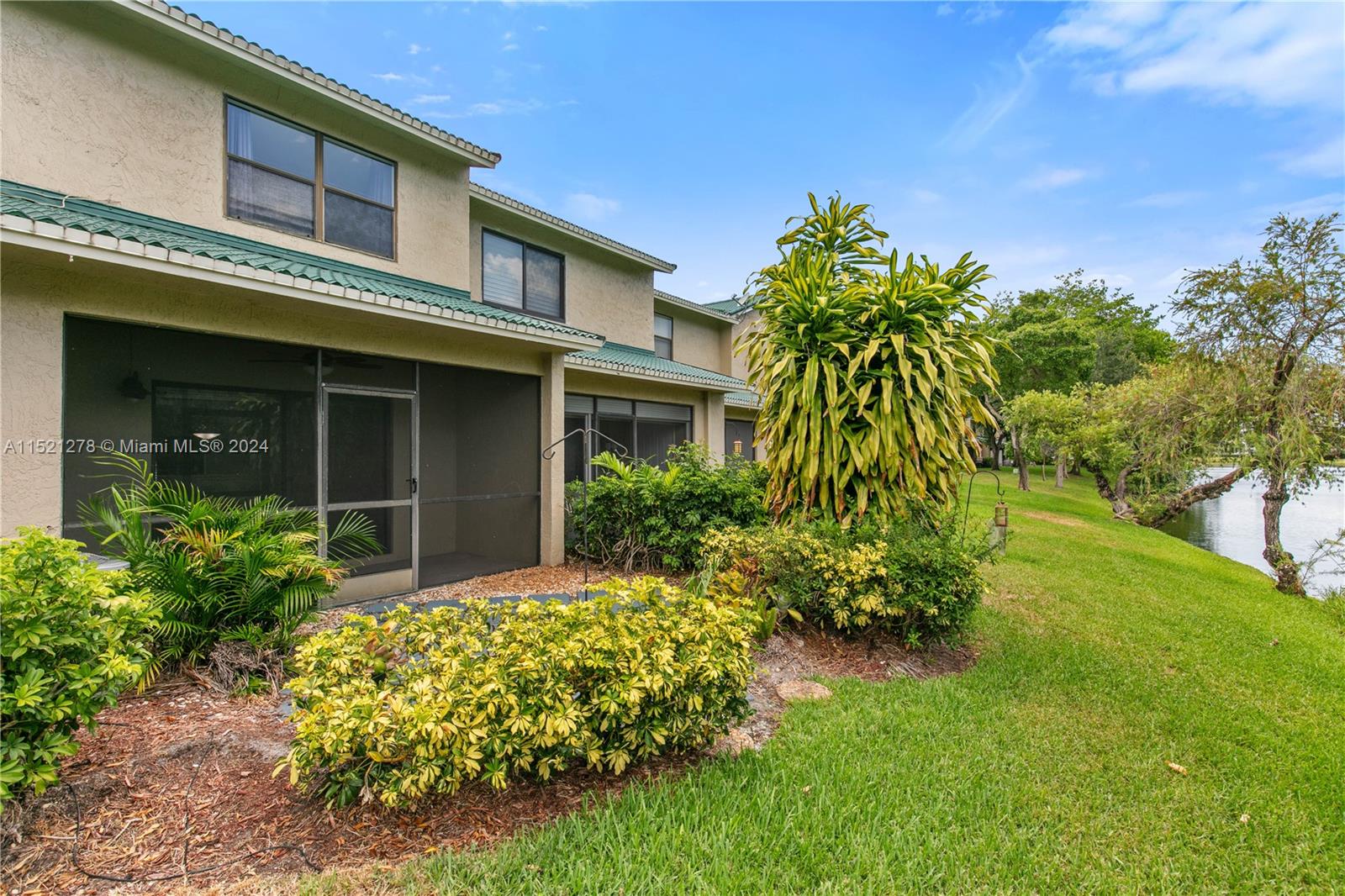 502 Westree Ln, Plantation, FL, 33324 United States, 2 Bedrooms Bedrooms, ,2 BathroomsBathrooms,Residential,For Sale,Westree Ln,A11521278