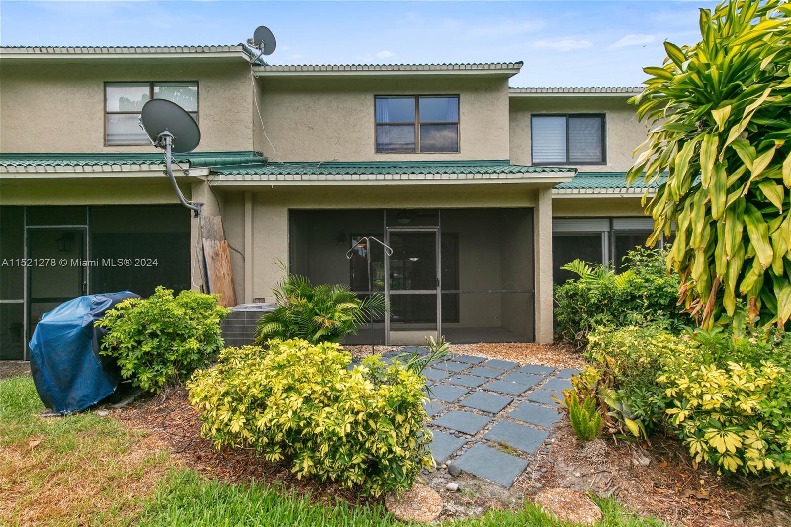 502 Westree Ln 4, Plantation, Florida 33324, 2 Bedrooms Bedrooms, ,2 BathroomsBathrooms,Residential,For Sale,502 Westree Ln 4,A11521278