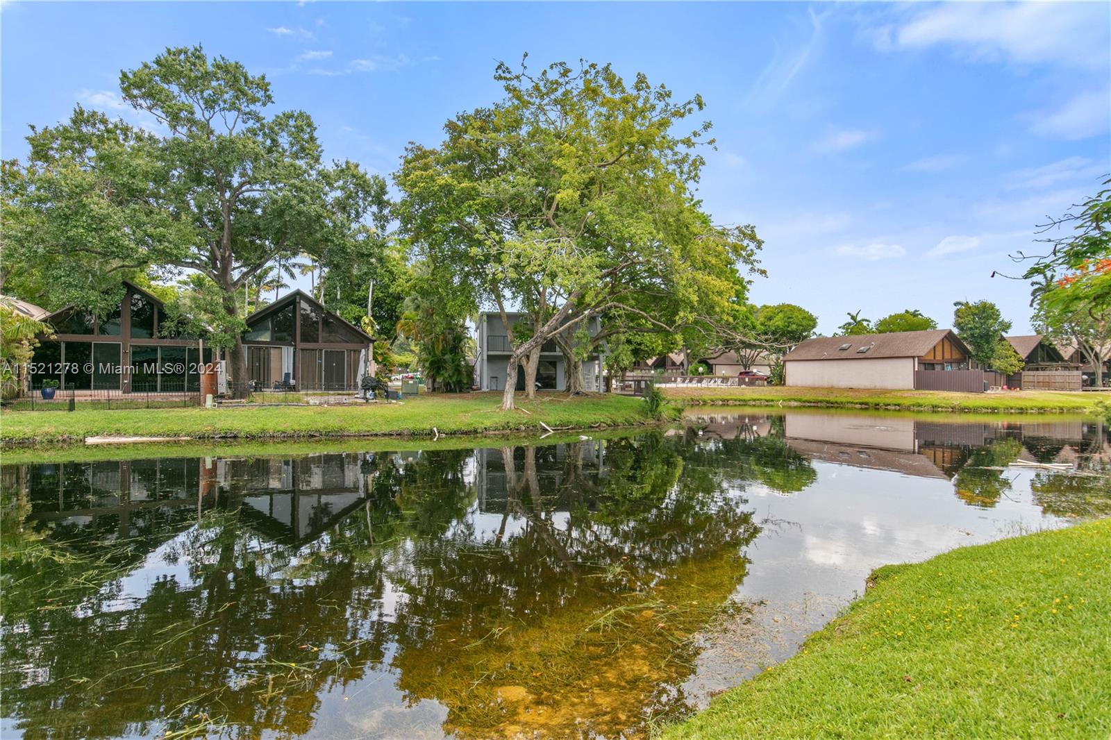 502 Westree Ln, Plantation, FL, 33324 United States, 2 Bedrooms Bedrooms, ,2 BathroomsBathrooms,Residential,For Sale,Westree Ln,A11521278