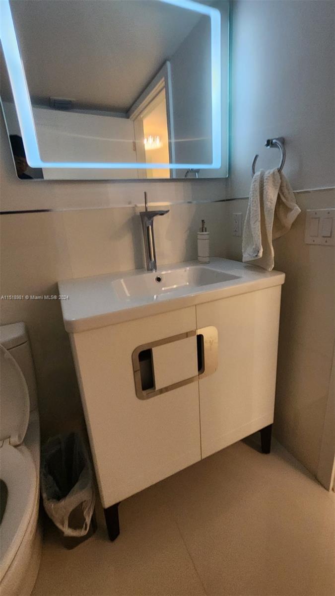 1621 Bay Rd 1004, Miami Beach, Florida 33139, 2 Bedrooms Bedrooms, ,2 BathroomsBathrooms,Residential,For Sale,1621 Bay Rd 1004,A11518981