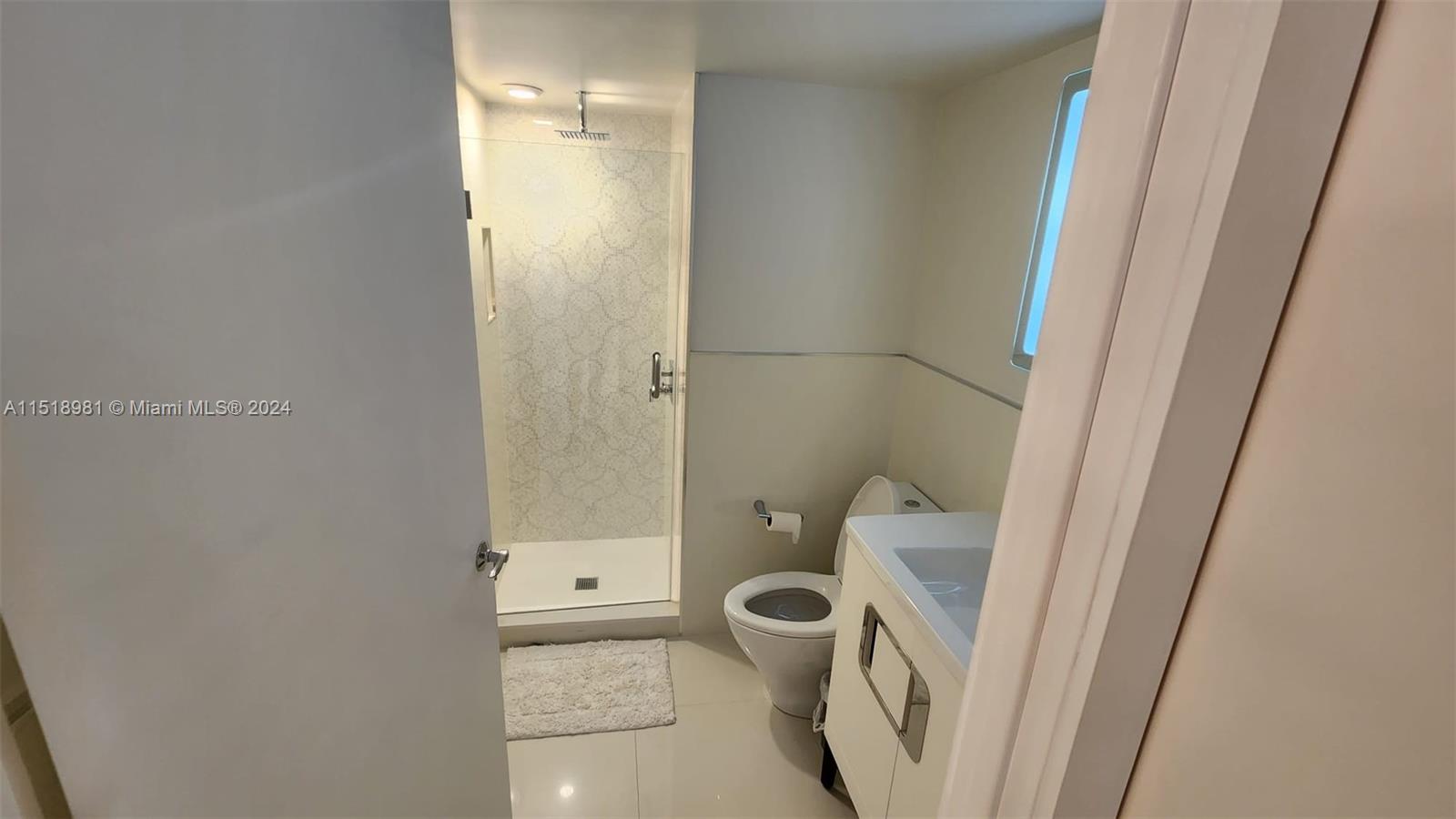 1621 Bay Rd 1004, Miami Beach, Florida 33139, 2 Bedrooms Bedrooms, ,2 BathroomsBathrooms,Residential,For Sale,1621 Bay Rd 1004,A11518981