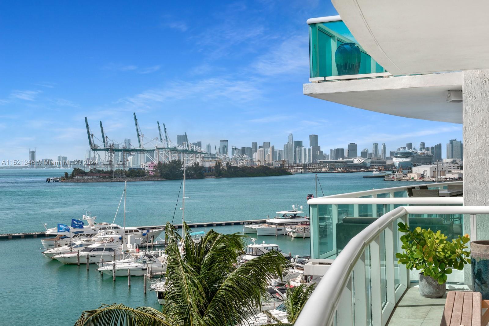 MARINA, PORT OF MIAMI, CRUISE TERMINAL AND DOWNTOWN MIAMI SKYLINE VIEW FROM BALCONY