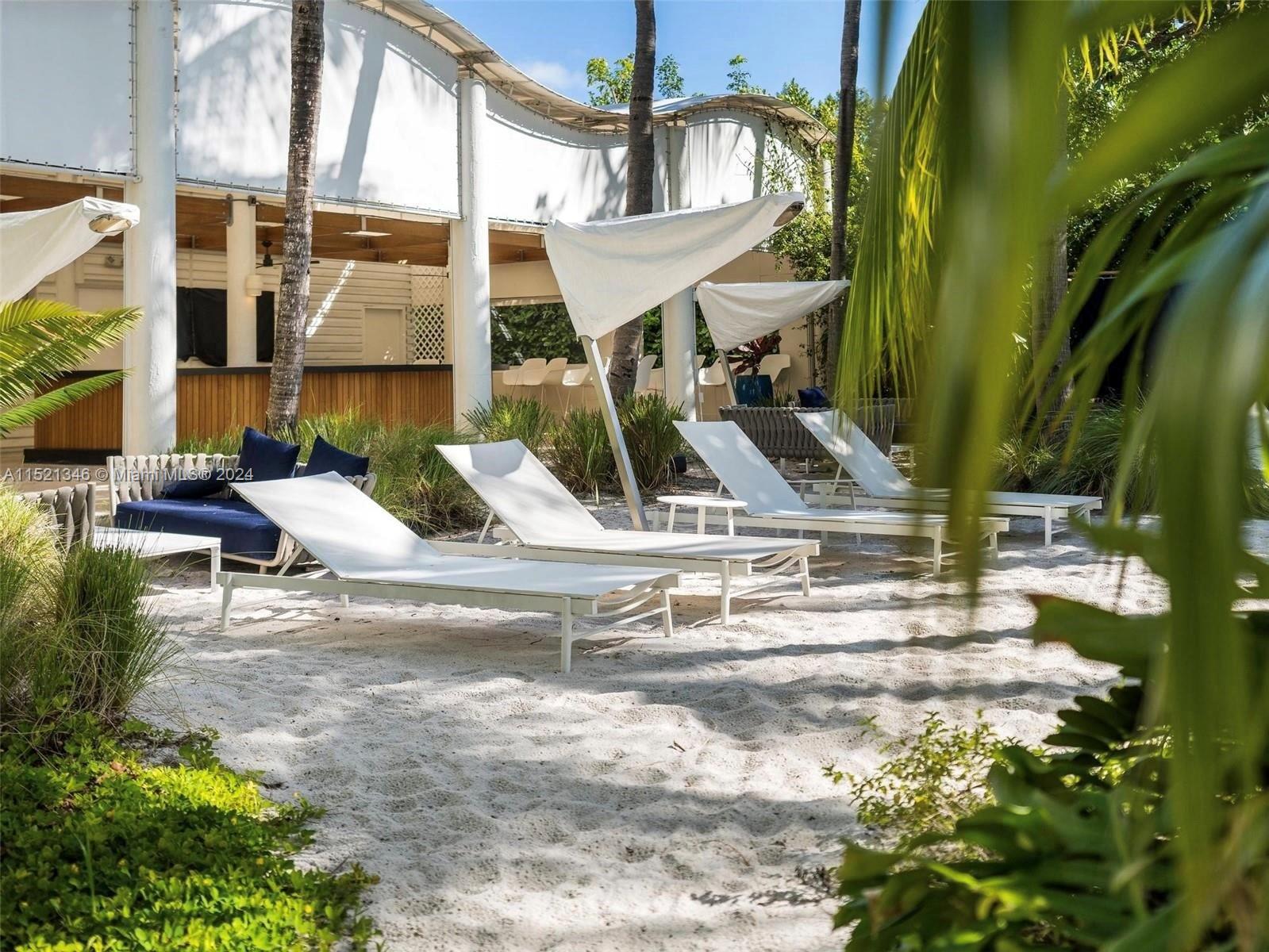 1000 Pointe Dr, Miami Beach, FL, 33139 United States, 3 Bedrooms Bedrooms, ,2 BathroomsBathrooms,Residential,For Sale,Pointe Dr,A11521346