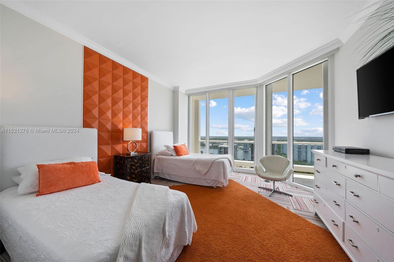 Aventura, FL, 33160 United States, 3 Bedrooms Bedrooms, ,3 BathroomsBathrooms,Residential,For Sale,A11521276