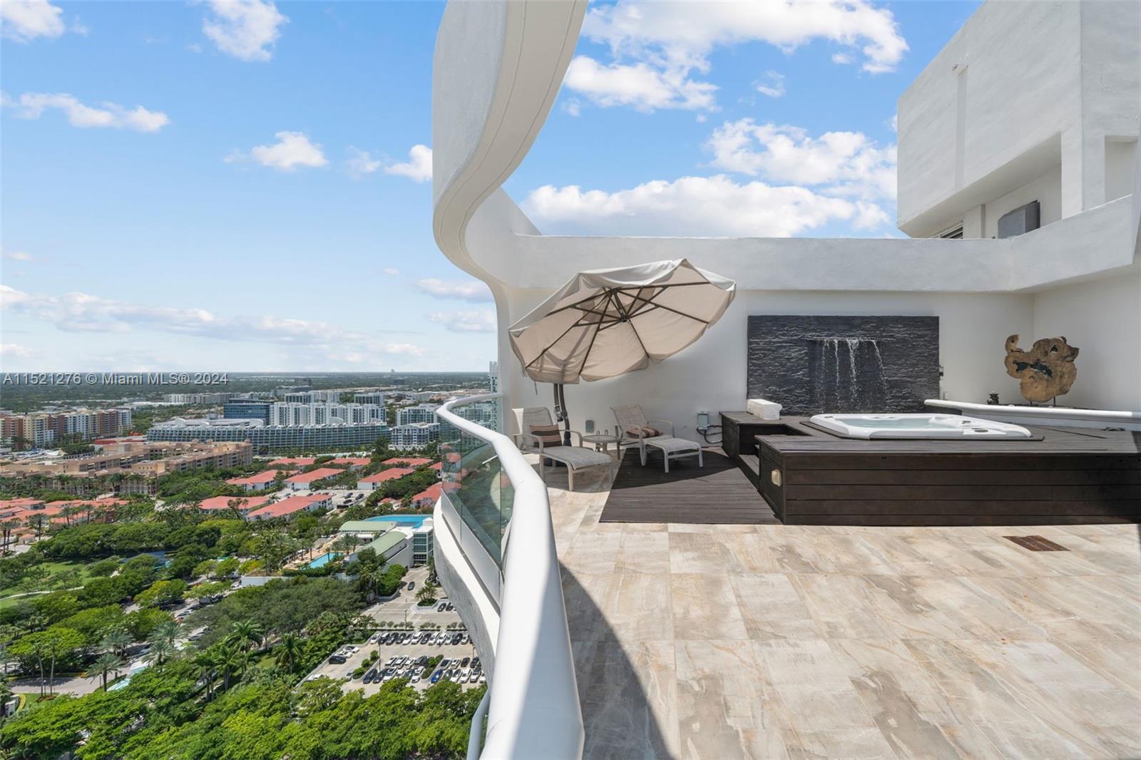 Aventura, FL, 33160 United States, 3 Bedrooms Bedrooms, ,3 BathroomsBathrooms,Residential,For Sale,A11521276