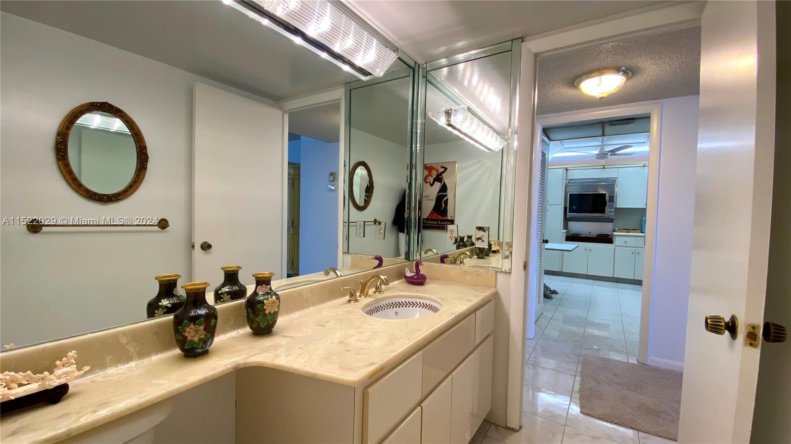 1904 Ocean Dr, Hallandale Beach, FL, 33009 United States, 1 Bedroom Bedrooms, ,1 BathroomBathrooms,Residential,For Sale,Ocean Dr,A11522029