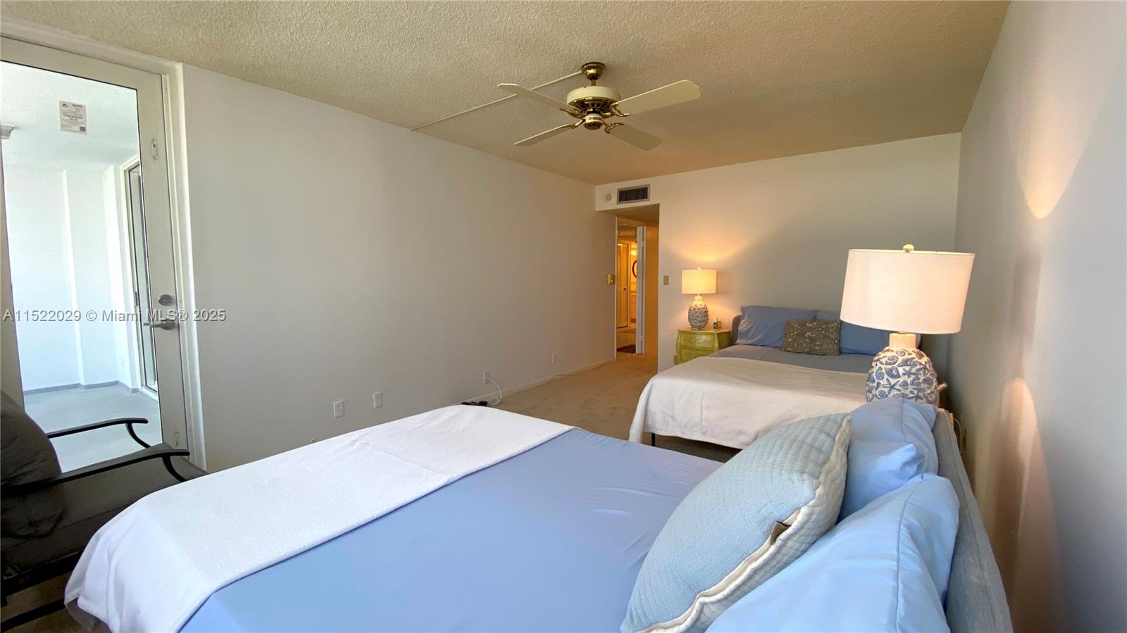 1904 S Ocean Dr 1401, Hallandale Beach, Florida 33009, 1 Bedroom Bedrooms, ,1 BathroomBathrooms,Residential,For Sale,1904 S Ocean Dr 1401,A11522029
