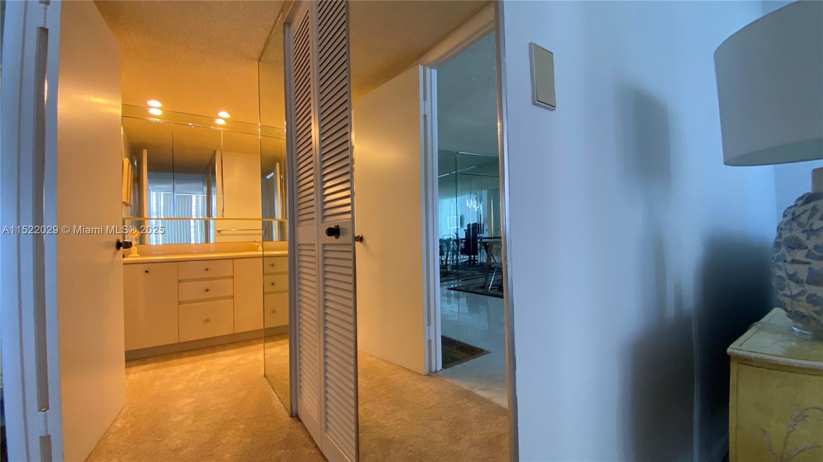 1904 S Ocean Dr 1401, Hallandale Beach, Florida 33009, 1 Bedroom Bedrooms, ,1 BathroomBathrooms,Residential,For Sale,1904 S Ocean Dr 1401,A11522029