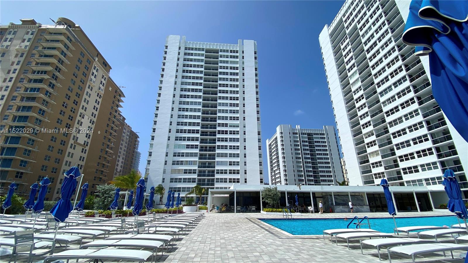 1904 Ocean Dr, Hallandale Beach, FL, 33009 United States, 1 Bedroom Bedrooms, ,1 BathroomBathrooms,Residential,For Sale,Ocean Dr,A11522029