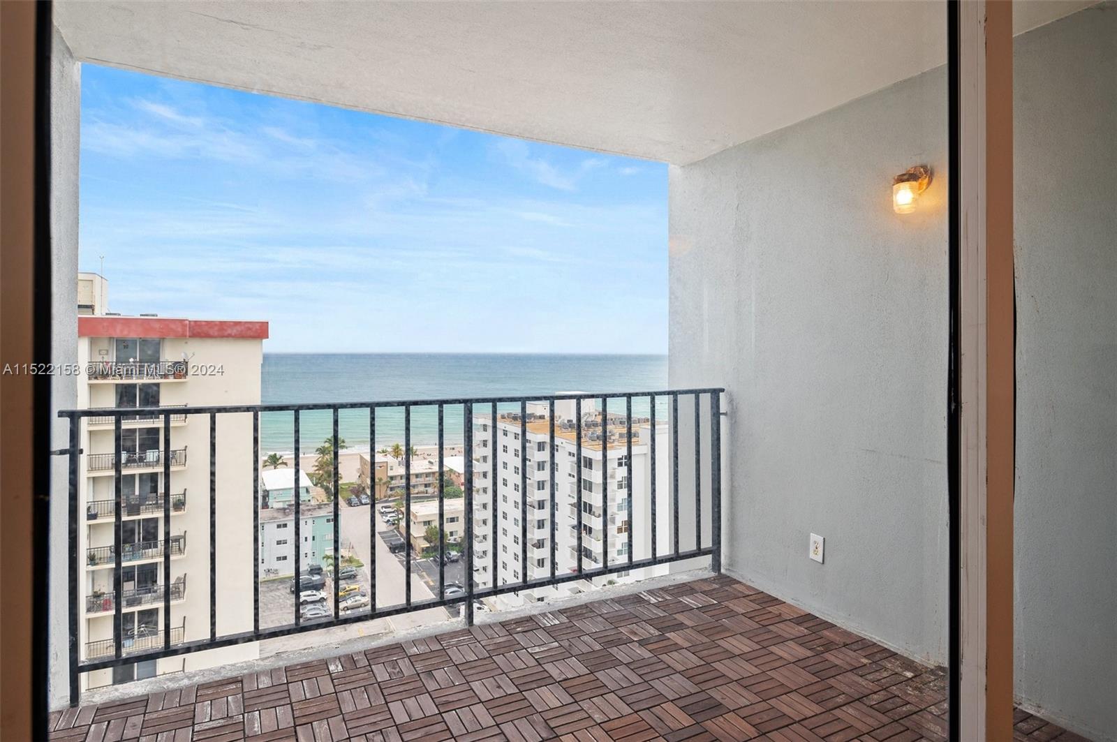 1400 Ocean Dr, Hollywood, FL, 33019 United States, 2 Bedrooms Bedrooms, ,2 BathroomsBathrooms,Residential,For Sale,Ocean Dr,A11522158