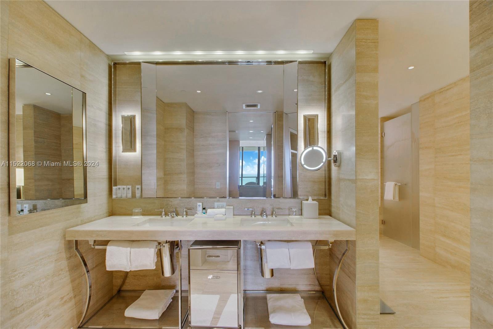 9703 Collins Ave, Bal Harbour, FL, 33154 United States, 1 Bedroom Bedrooms, ,2 BathroomsBathrooms,Residential,For Sale,Collins Ave,A11522068