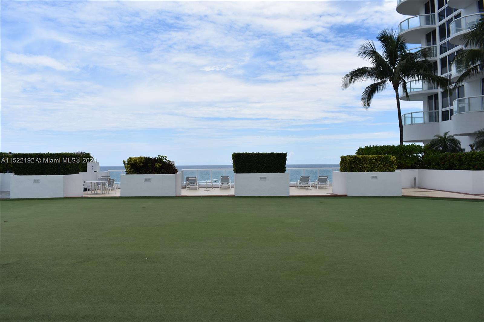 6365 Collins Ave 3011, Miami Beach, Florida 33141, 1 Bedroom Bedrooms, ,1 BathroomBathrooms,Residentiallease,For Rent,6365 Collins Ave 3011,A11522192