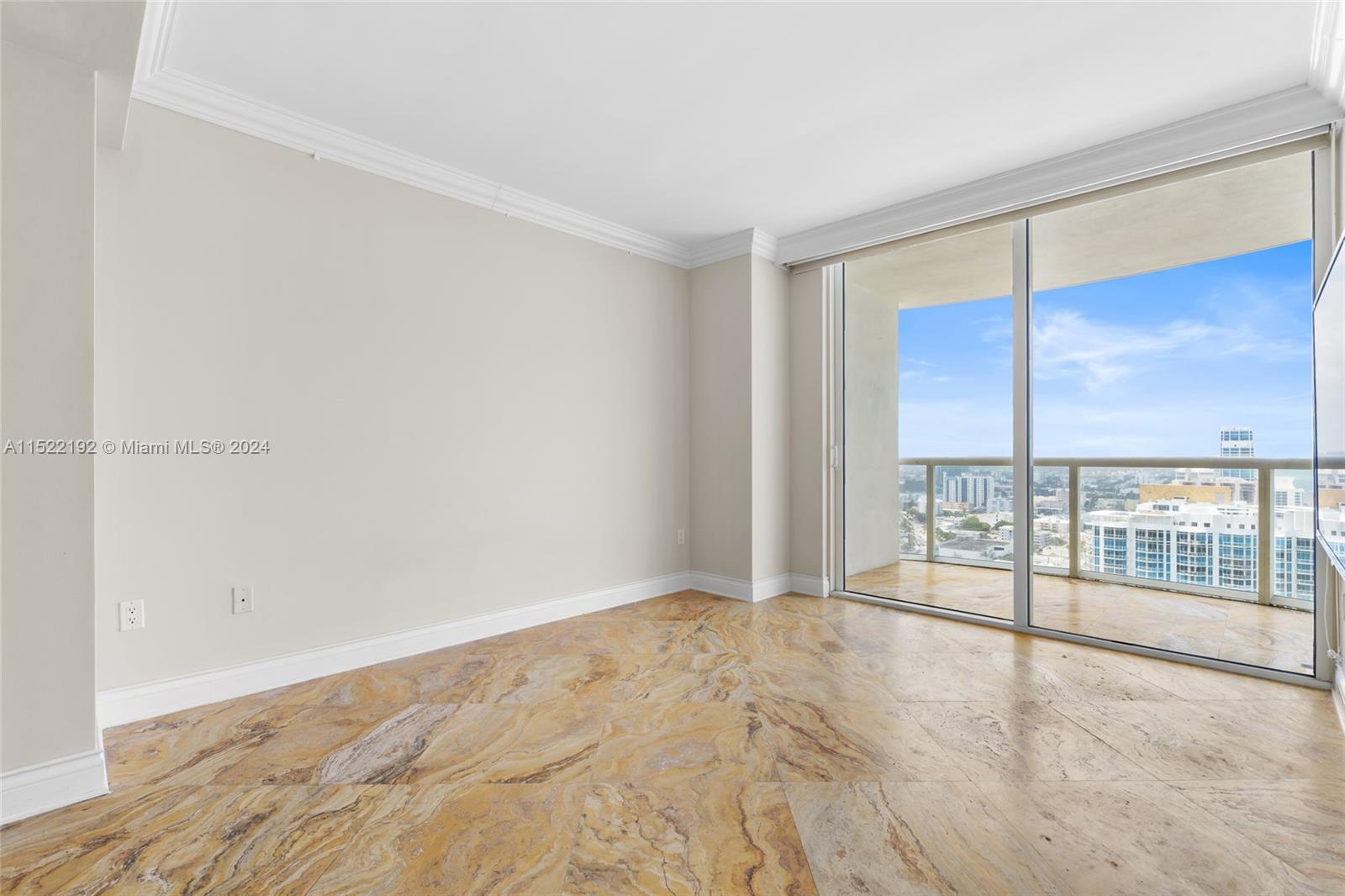 6365 Collins Ave 3011, Miami Beach, Florida 33141, 1 Bedroom Bedrooms, ,1 BathroomBathrooms,Residentiallease,For Rent,6365 Collins Ave 3011,A11522192