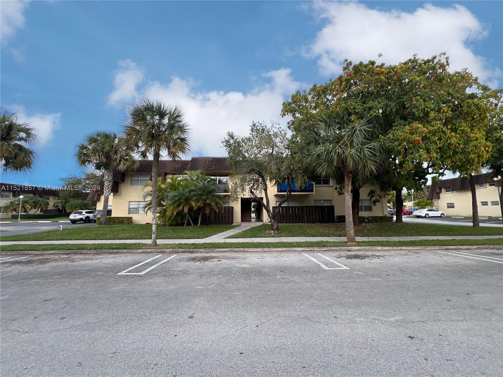 9015 SW 138th St #16-2 For Sale A11521857, FL