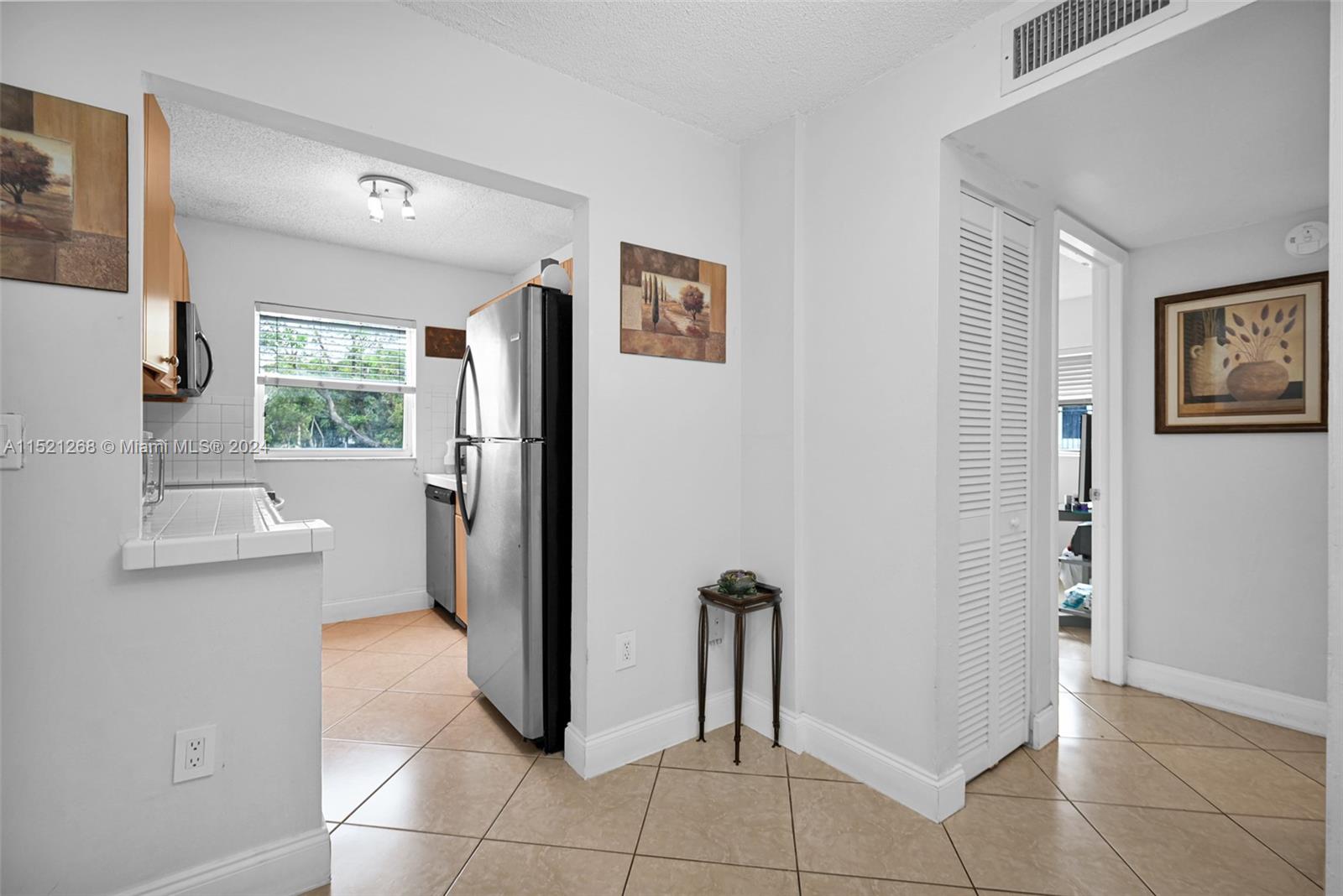 2920 SW 28th Ter 207, Miami, FL 33133, 2 Bedrooms Bedrooms, ,1 BathroomBathrooms,Residential,For Sale,28th Ter,A11521268