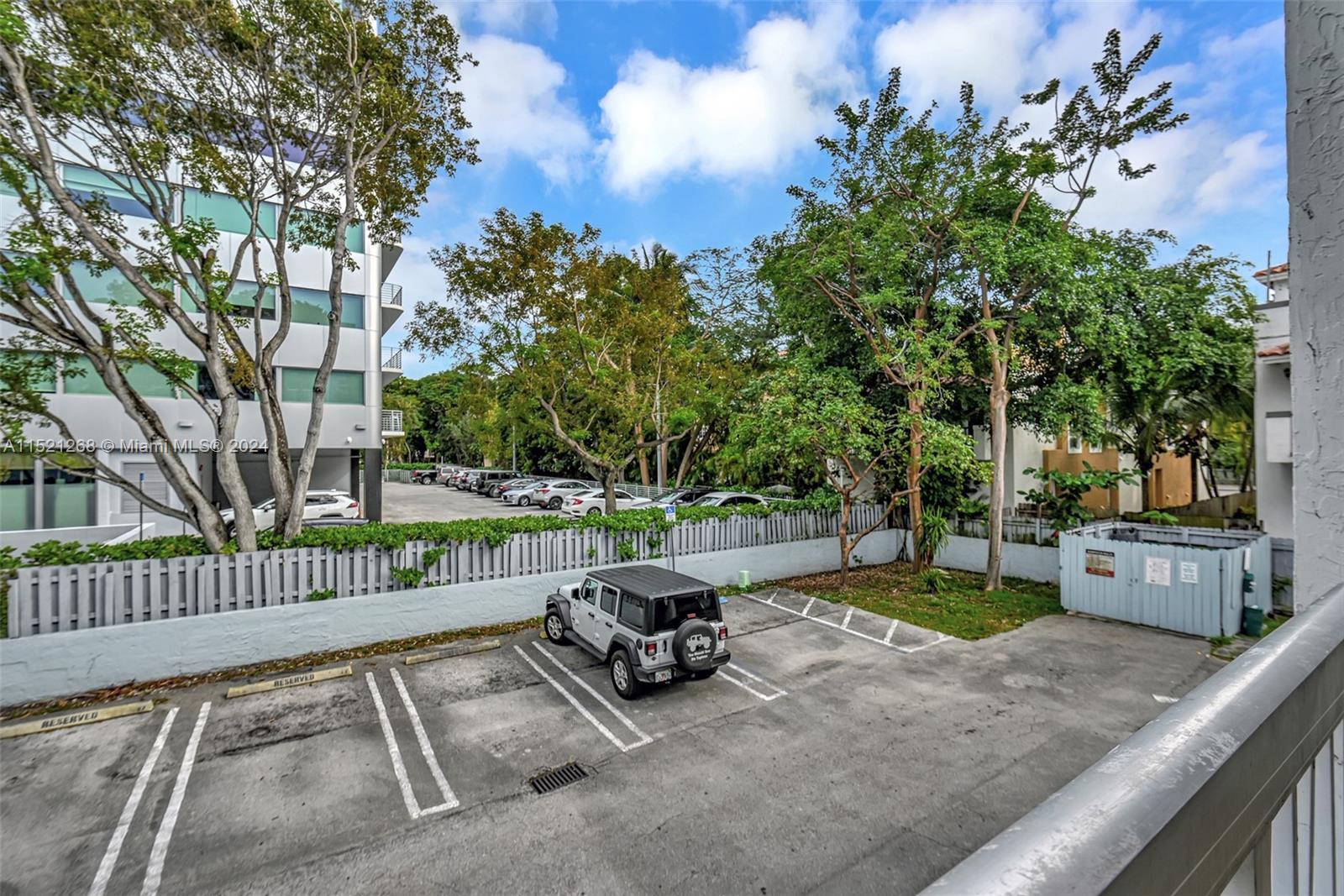 2920 SW 28th Ter 207, Miami, FL 33133, 2 Bedrooms Bedrooms, ,1 BathroomBathrooms,Residential,For Sale,28th Ter,A11521268