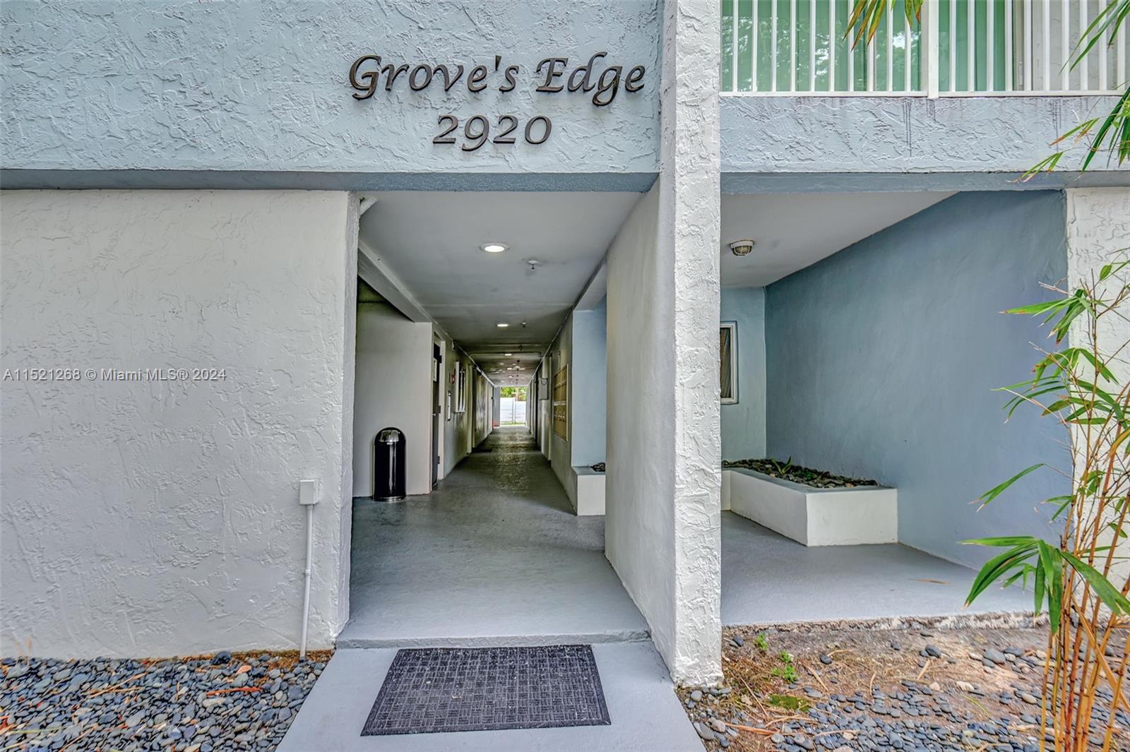 2920 SW 28th Ter 207, Miami, FL 33133, 2 Bedrooms Bedrooms, ,1 BathroomBathrooms,Residential,For Sale,28th Ter,A11521268