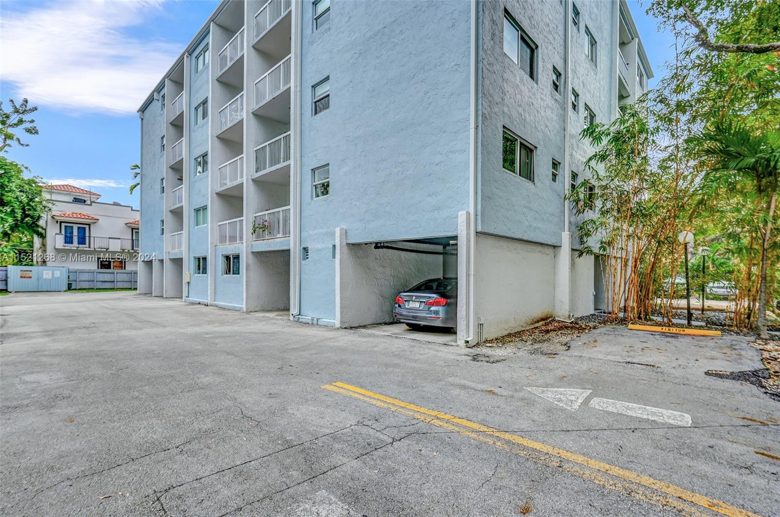 2920 SW 28th Ter 207, Miami, FL 33133, 2 Bedrooms Bedrooms, ,1 BathroomBathrooms,Residential,For Sale,28th Ter,A11521268