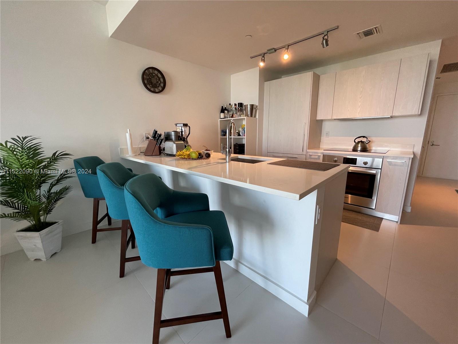 501 NE 31st St 710, Miami, Florida 33137, 2 Bedrooms Bedrooms, ,2 BathroomsBathrooms,Residentiallease,For Rent,501 NE 31st St 710,A11522090