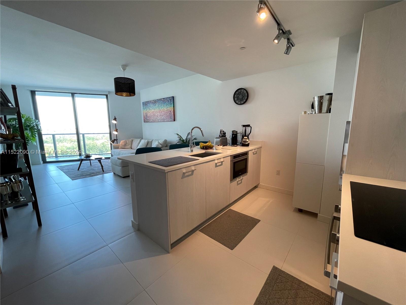 501 NE 31st St 710, Miami, Florida 33137, 2 Bedrooms Bedrooms, ,2 BathroomsBathrooms,Residentiallease,For Rent,501 NE 31st St 710,A11522090