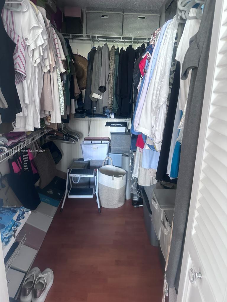 800 Parkview Dr 406, Hallandale Beach, Florida 33009, 1 Bedroom Bedrooms, ,1 BathroomBathrooms,Residentiallease,For Rent,800 Parkview Dr 406,A11519030