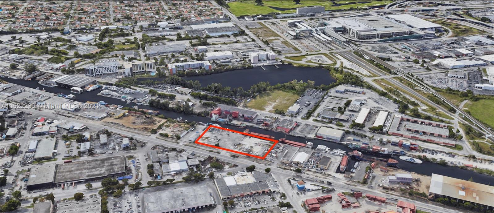 Available for lease 50,000-112,750 SF. Located directly on the Miami River. 2.4 Acres of Heavy Industrial zoned land.
+/440 linear feet of dockage and ramp. Easy access to all major highways. Strategically located east of Miami International Airport. Close proximity to the iconic Miami Jai Lai Casino.  Utilities on site.
Property can be easily subdivided.