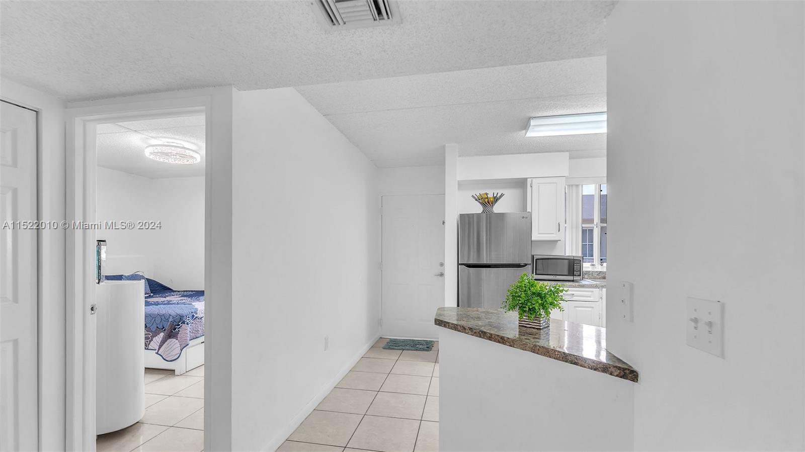 6065 NW 186th St 302, Hialeah, Florida 33015, 2 Bedrooms Bedrooms, ,2 BathroomsBathrooms,Residential,For Sale,6065 NW 186th St 302,A11522010