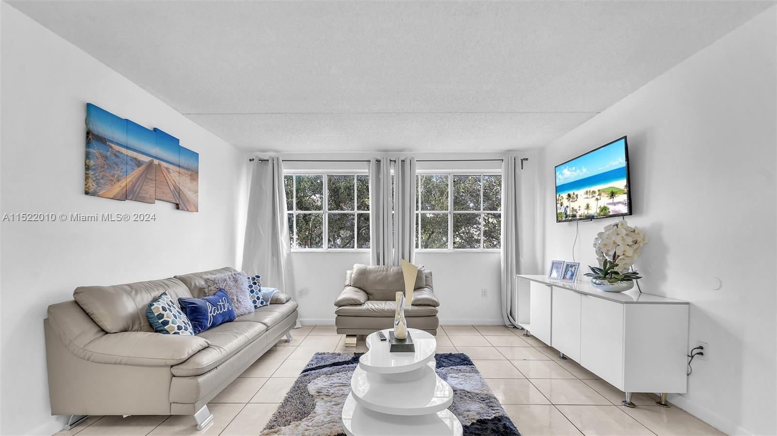 6065 NW 186th St 302, Hialeah, Florida 33015, 2 Bedrooms Bedrooms, ,2 BathroomsBathrooms,Residential,For Sale,6065 NW 186th St 302,A11522010