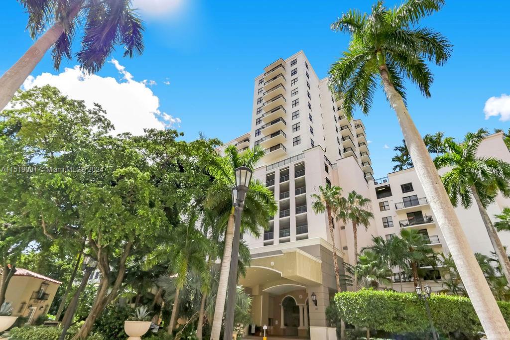 888 S Douglas Rd 102, Coral Gables, FL 33134, 1 Bedroom Bedrooms, ,1 BathroomBathrooms,Residential,For Sale,Douglas Rd,A11519091